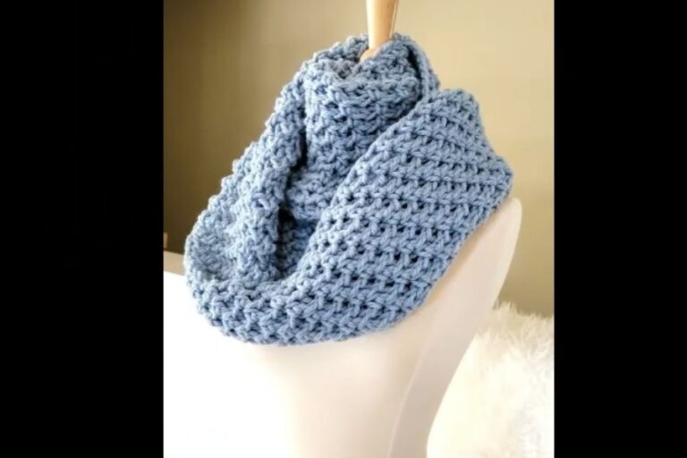 Stylish Crochet Cowl Free Pattern for Every Season