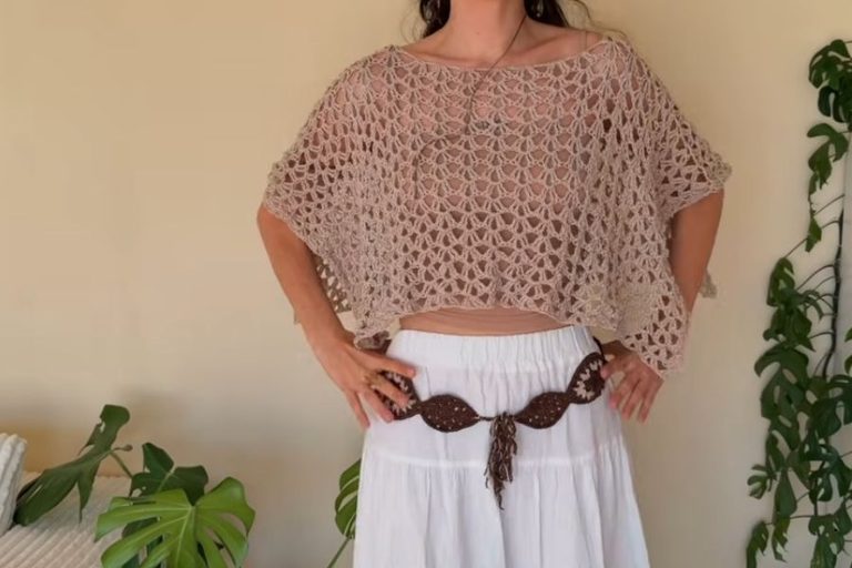 Stylish Crochet Lace Poncho Free Pattern for Cozy Days