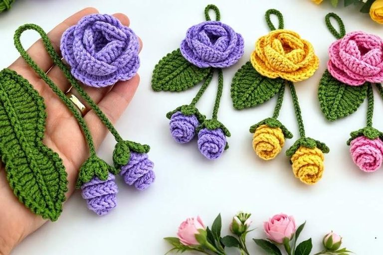 Crochet a Lovely Rose With Leaves for a Beautiful Handmade Touch