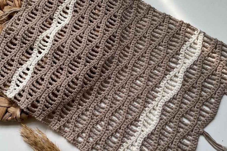 Easy Crochet Rectangle Placemat Pattern for Your Dining Table