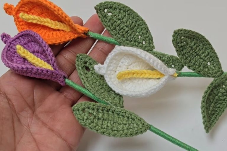 Make a Beautiful Crochet Calla Lily With This Simple Pattern