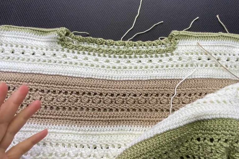 The Perfect Crochet Top for Sunny Days