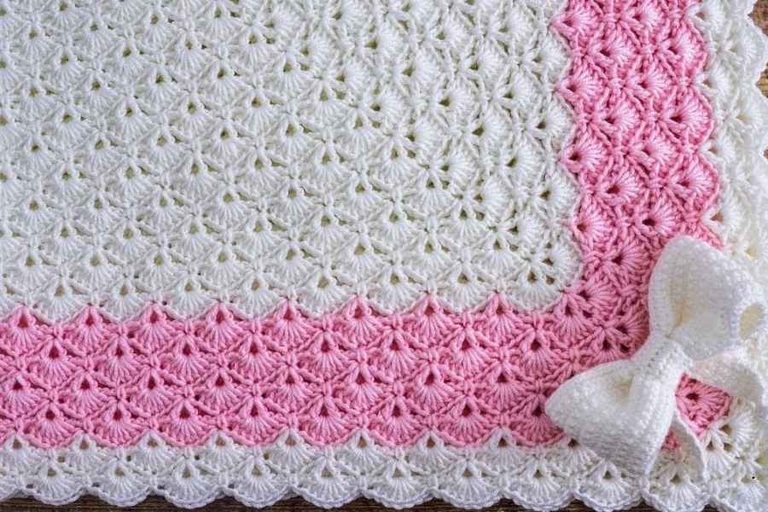 The Softest Free Crochet Baby Blanket Pattern to Gift Today