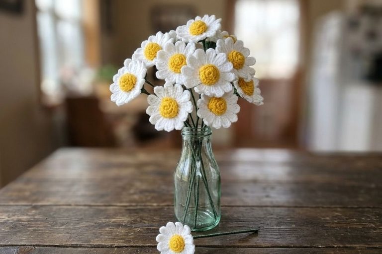 Crochet Chamomile Flower for a Sweet Handmade Touch