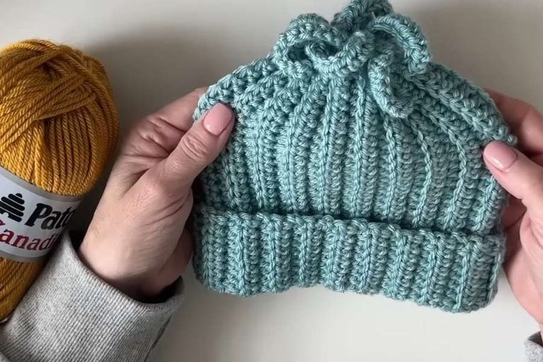 Crochet Ribbed Baby Hat for a Cozy Little Look